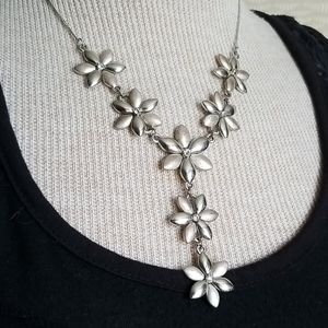 Metal Flower Necklace